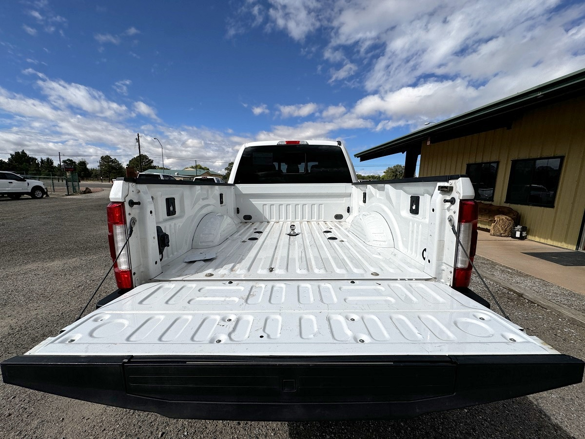 Ford F-250 SD Lariat Crew Cab Short Bed 4WD 2019 Ford F-250 SD Lariat Crew Cab Short Bed 4WD 2019