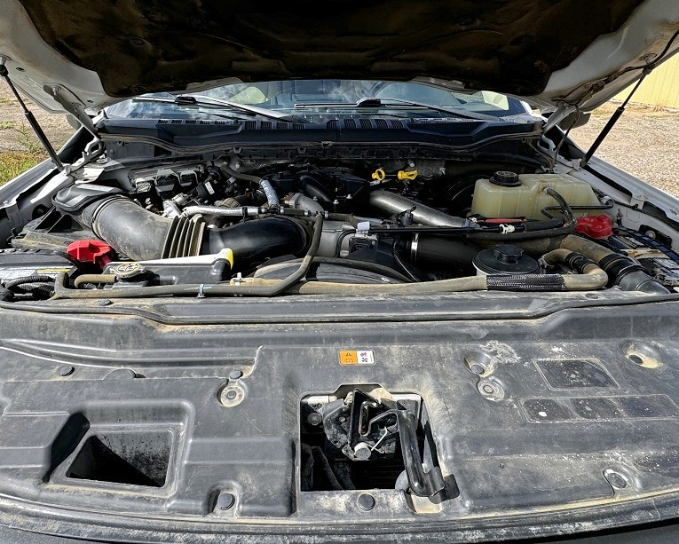 Ford F-250 SD Lariat Crew Cab Short Bed 4WD 2019 Ford F-250 SD Lariat Crew Cab Short Bed 4WD 2019