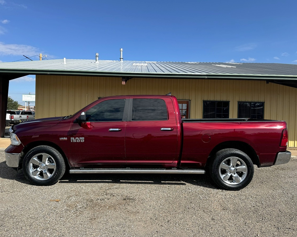 RAM 1500 SLT Crew Cab 4WD SWB 2018 RAM 1500 SLT Crew Cab 4WD SWB 2018
