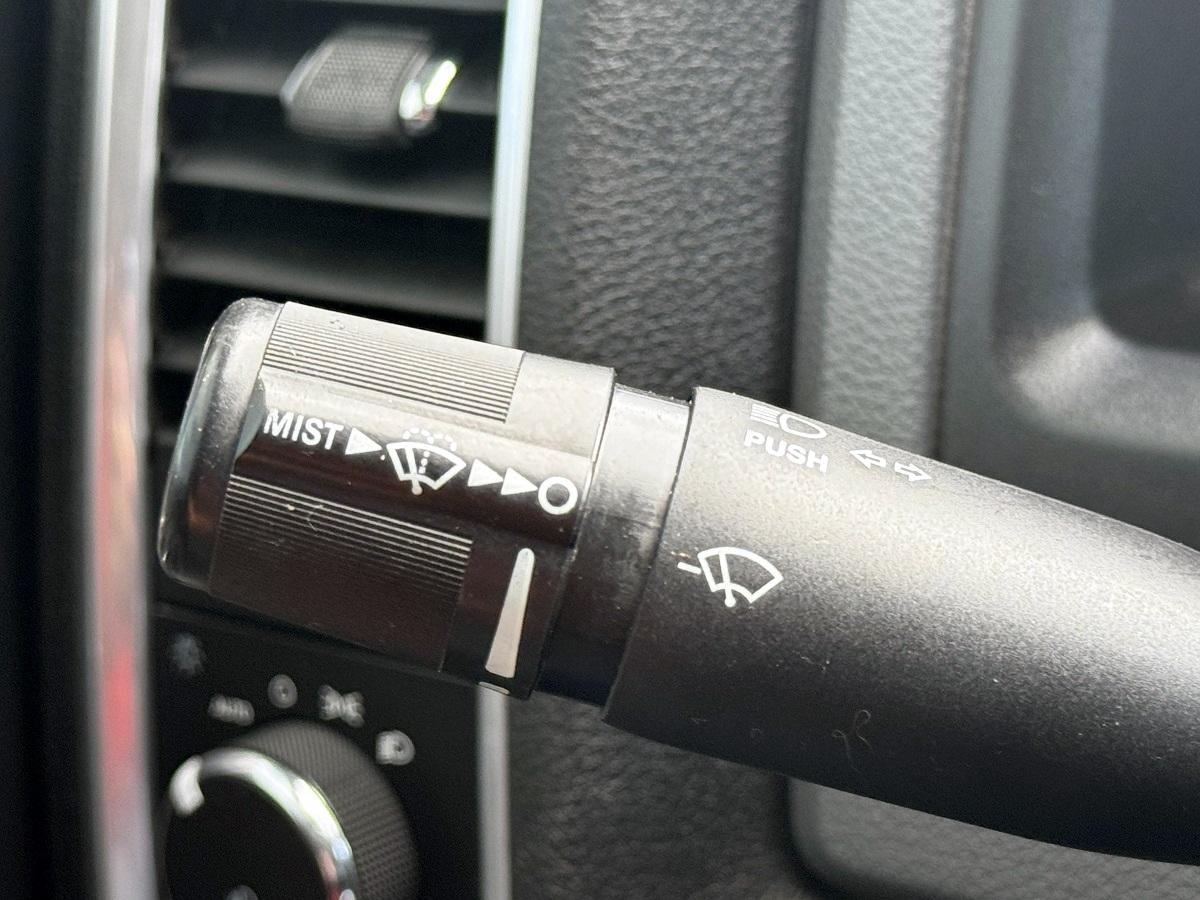 RAM 1500 SLT Quad Cab 4WD 2018