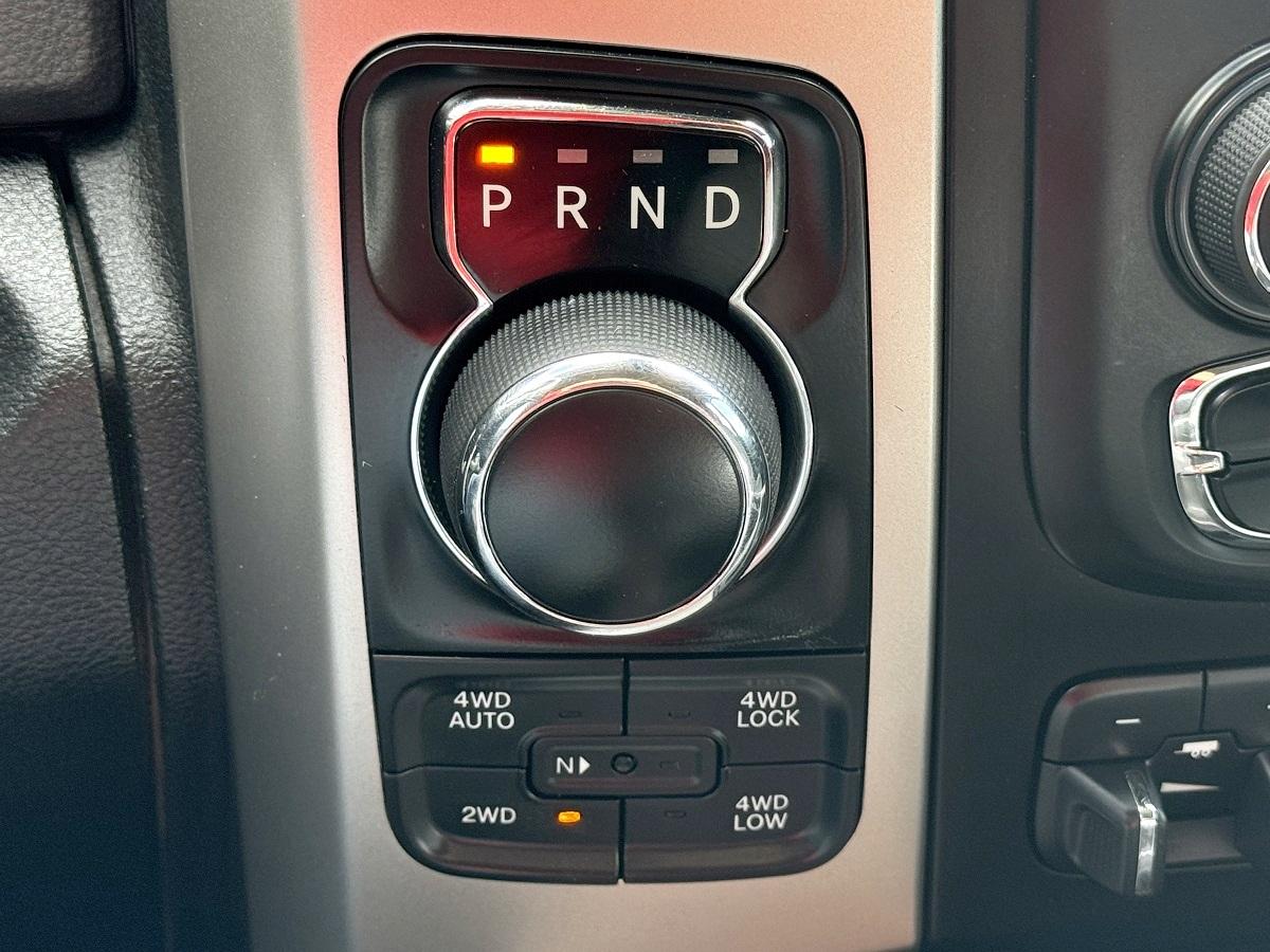 RAM 1500 SLT Quad Cab 4WD 2018