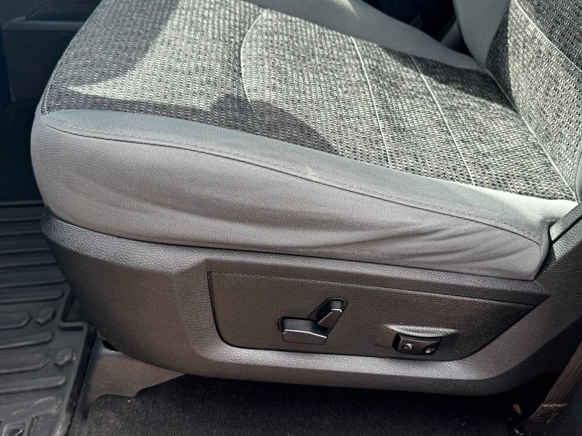 RAM 1500 SLT Quad Cab 4WD 2018