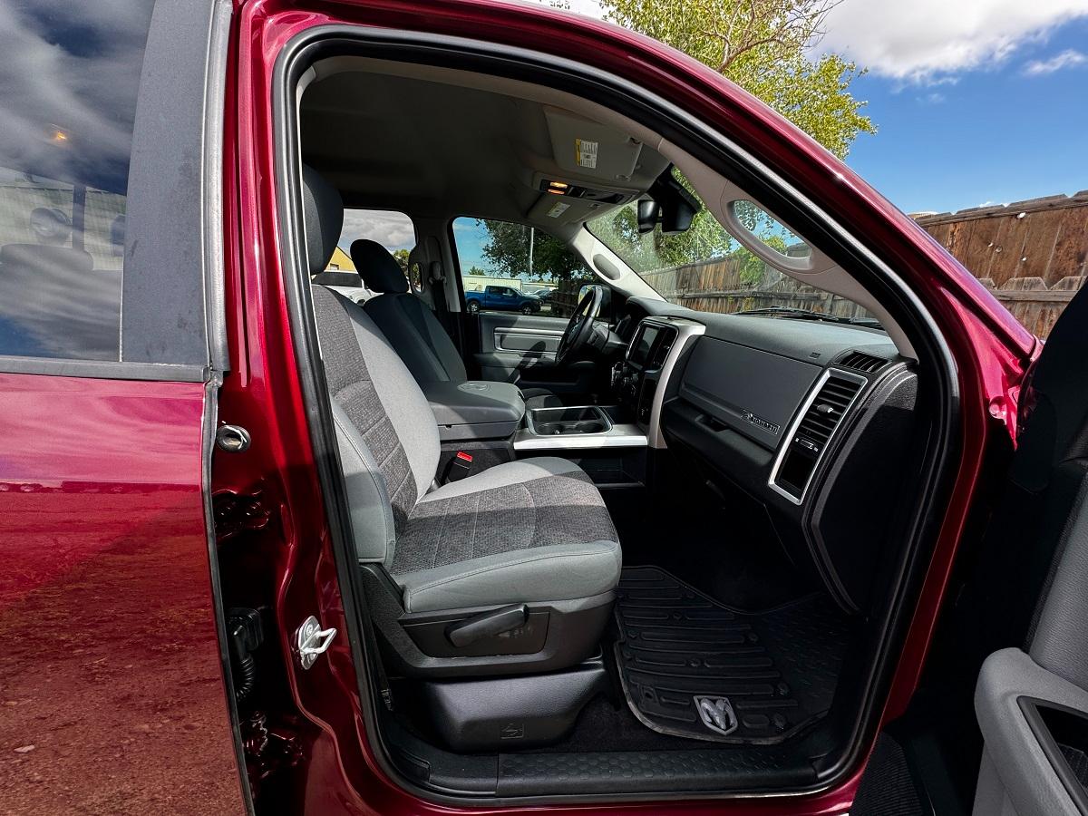RAM 1500 SLT Quad Cab 4WD 2018