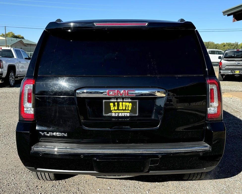 GMC Yukon Denali 4WD 2016 GMC Yukon Denali 4WD 2016