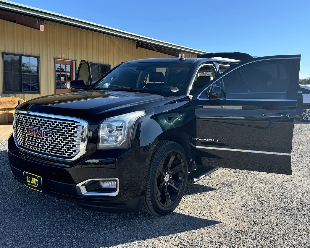GMC Yukon Denali 4WD 2016 GMC Yukon Denali 4WD 2016