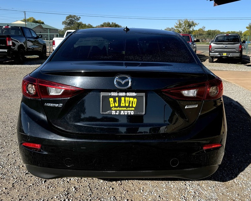 Mazda MAZDA3 i Touring AT 4-Door 2017 Mazda MAZDA3 i Touring AT 4-Door 2017