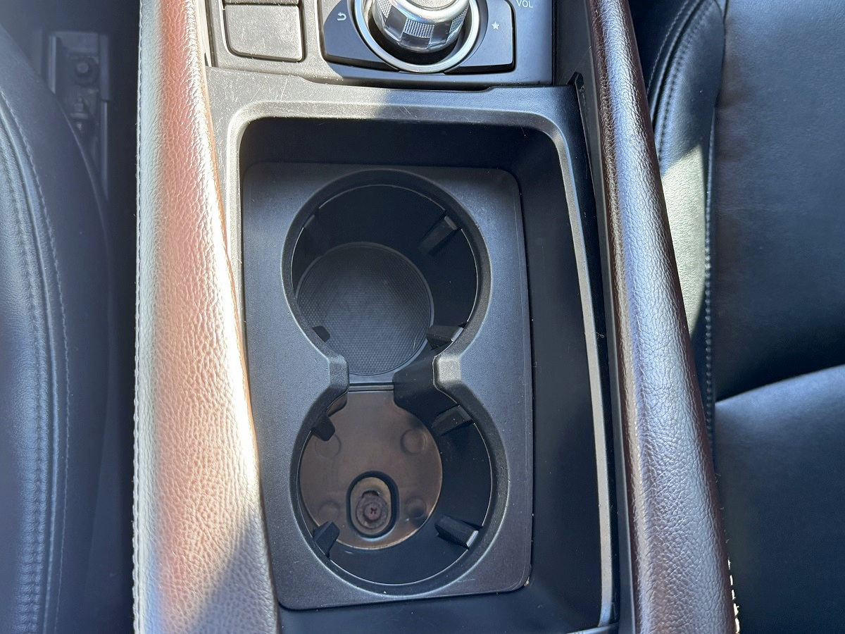 Mazda MAZDA3 i Touring AT 4-Door 2017 Mazda MAZDA3 i Touring AT 4-Door 2017