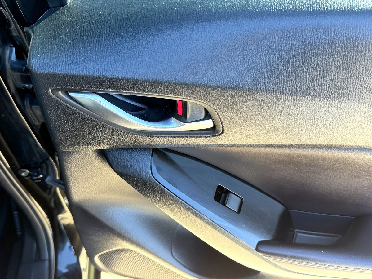 Mazda MAZDA3 i Touring AT 4-Door 2017 Mazda MAZDA3 i Touring AT 4-Door 2017