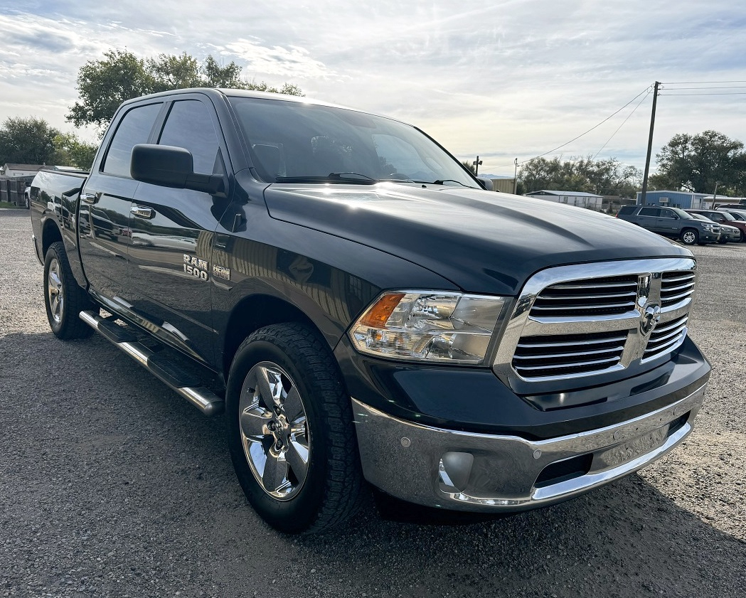 RAM 1500 Big Horn Crew Cab 4WD SWB 2015 RAM 1500 Big Horn Crew Cab 4WD SWB 2015