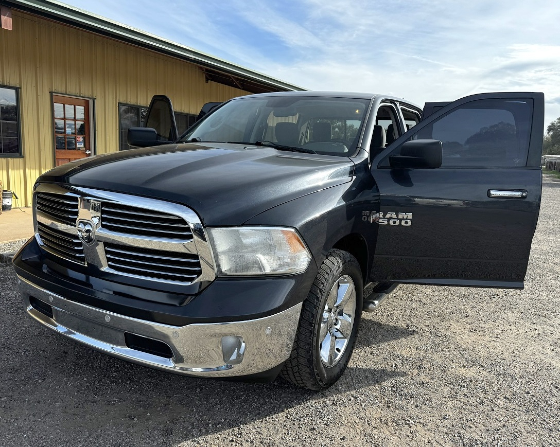 RAM 1500 Big Horn Crew Cab 4WD SWB 2015 RAM 1500 Big Horn Crew Cab 4WD SWB 2015