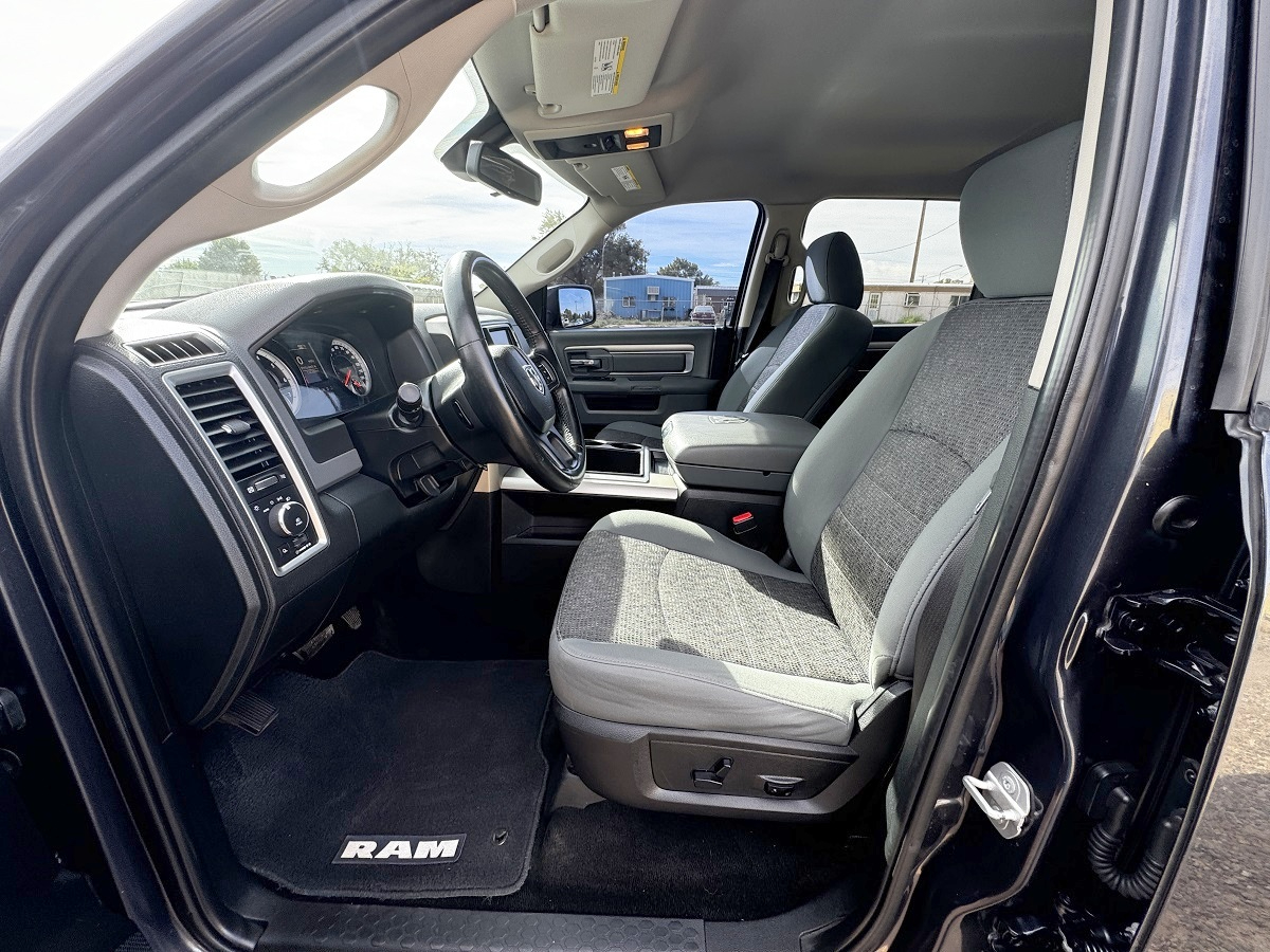 RAM 1500 Big Horn Crew Cab 4WD SWB 2015 RAM 1500 Big Horn Crew Cab 4WD SWB 2015