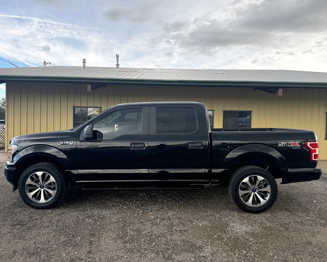 Ford F-150 STX 4WD SuperCrew 5.5' Box 2019 Ford F-150 STX 4WD SuperCrew 5.5' Box 2019