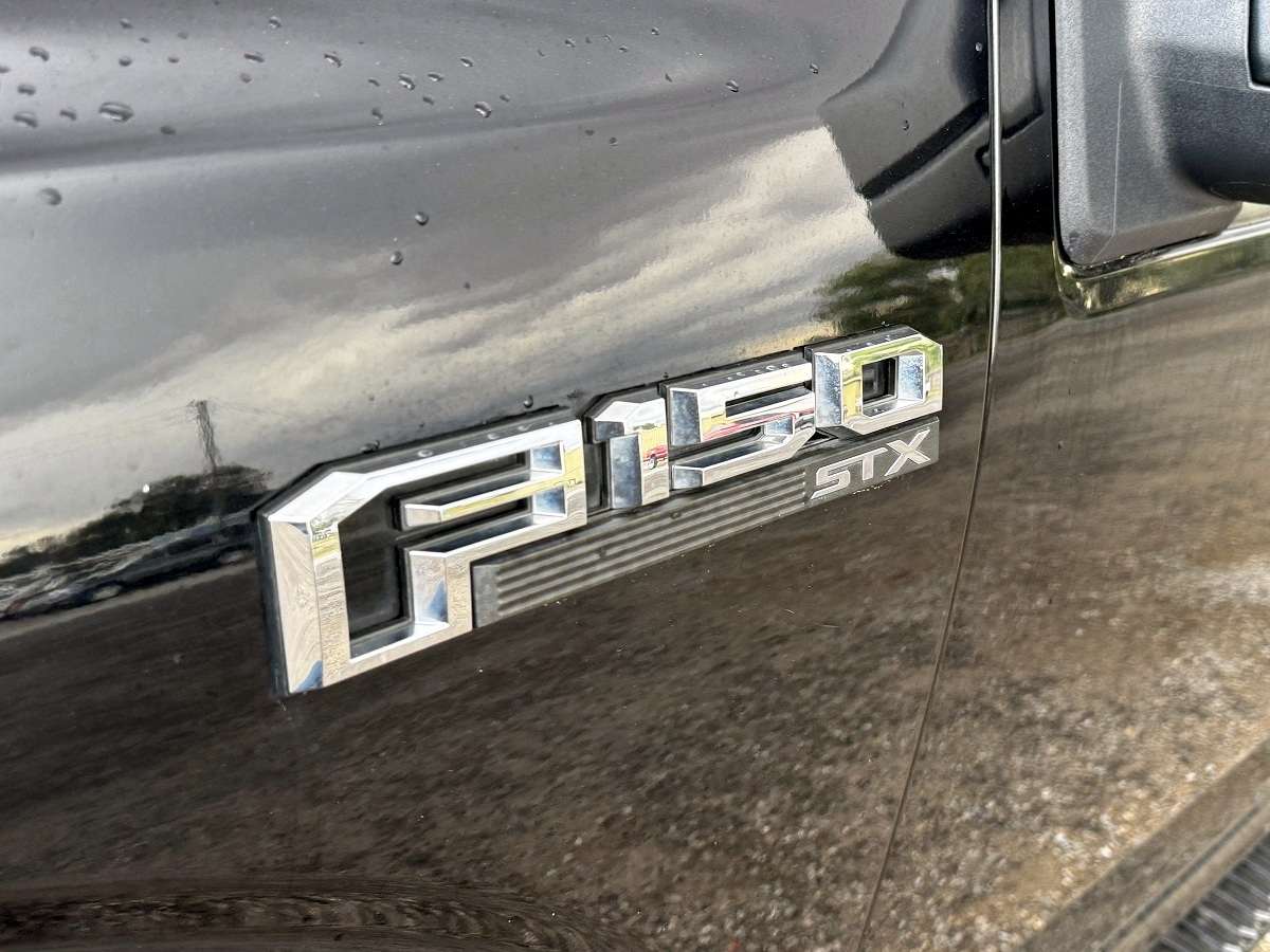 Ford F-150 STX 4WD SuperCrew 5.5' Box 2019 Ford F-150 STX 4WD SuperCrew 5.5' Box 2019