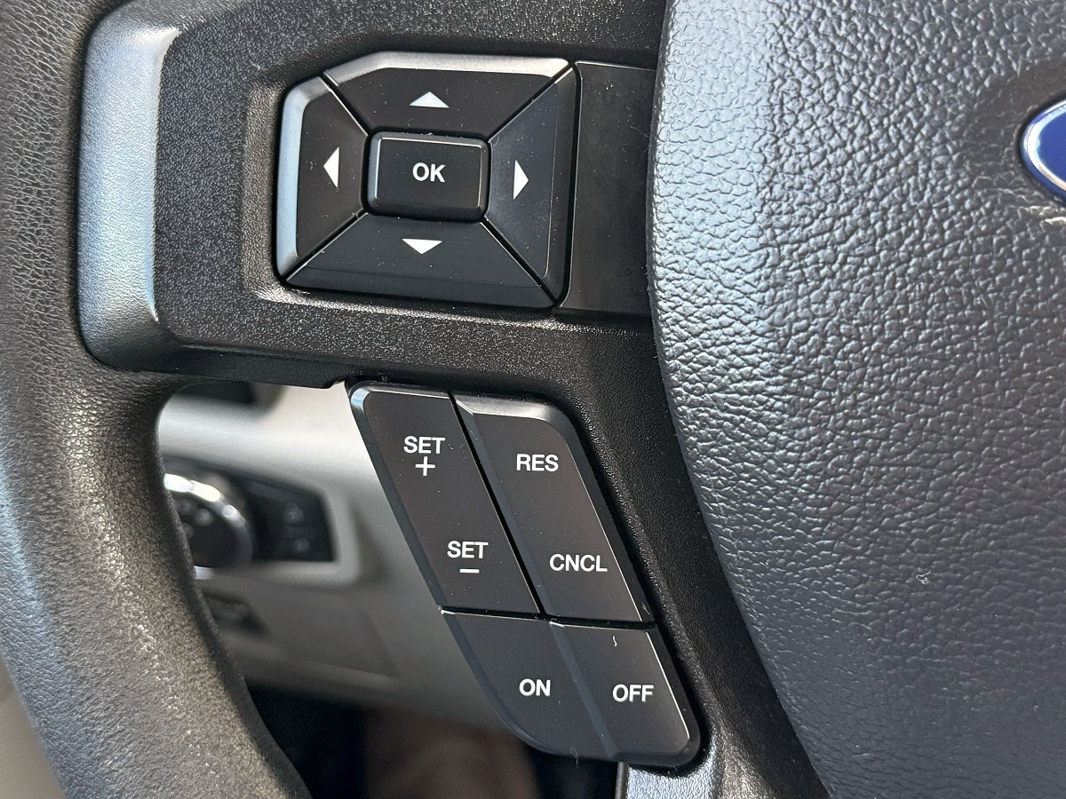 Ford F-150 STX 4WD SuperCrew 5.5' Box 2019 Ford F-150 STX 4WD SuperCrew 5.5' Box 2019