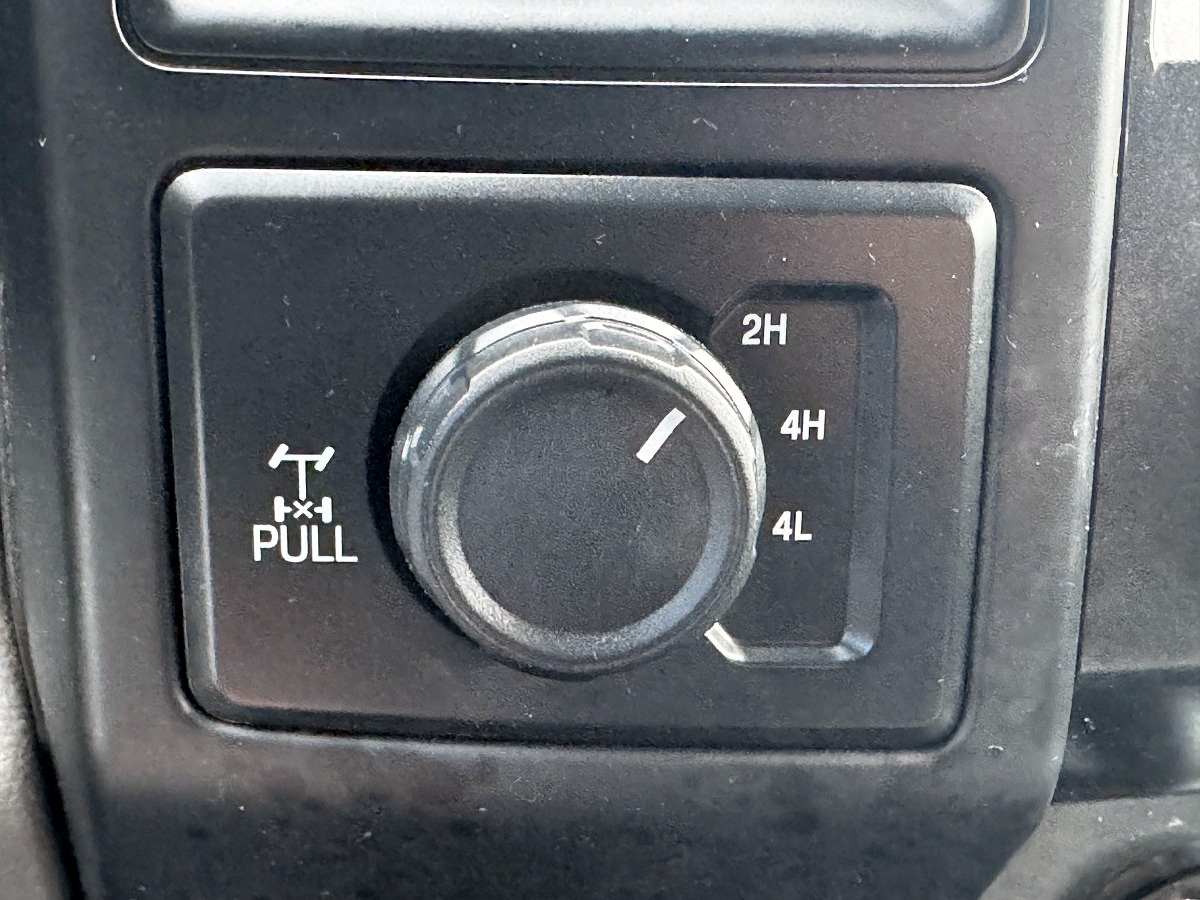 Ford F-150 STX 4WD SuperCrew 5.5' Box 2019 Ford F-150 STX 4WD SuperCrew 5.5' Box 2019