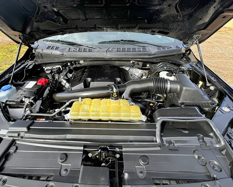 Ford F-150 STX 4WD SuperCrew 5.5' Box 2019 Ford F-150 STX 4WD SuperCrew 5.5' Box 2019