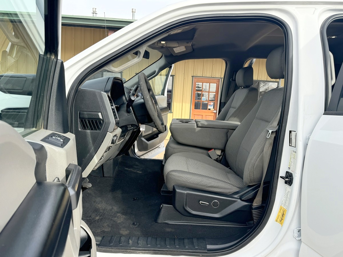 Ford Super Duty F-250 4WD Crew Cab 156" XLT 2019