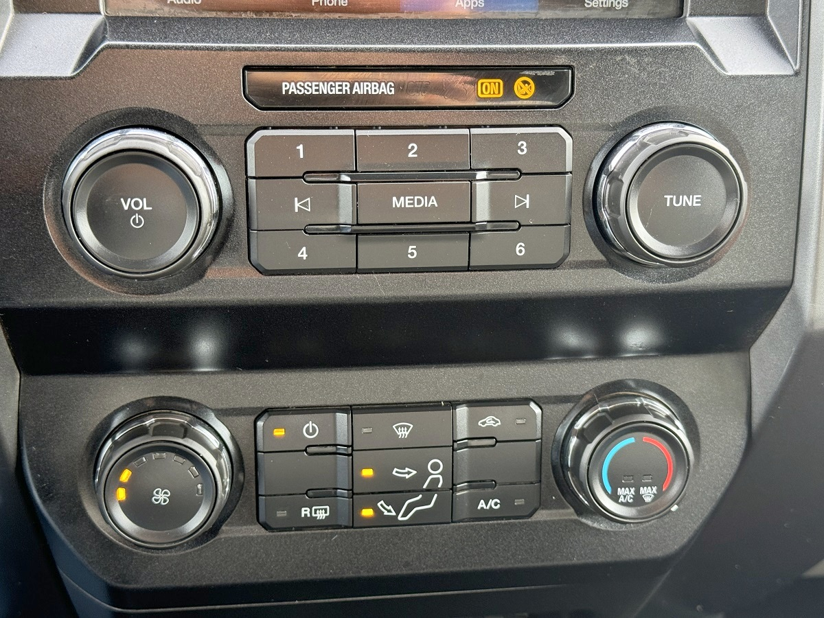 Ford Super Duty F-250 4WD Crew Cab 156" XLT 2019