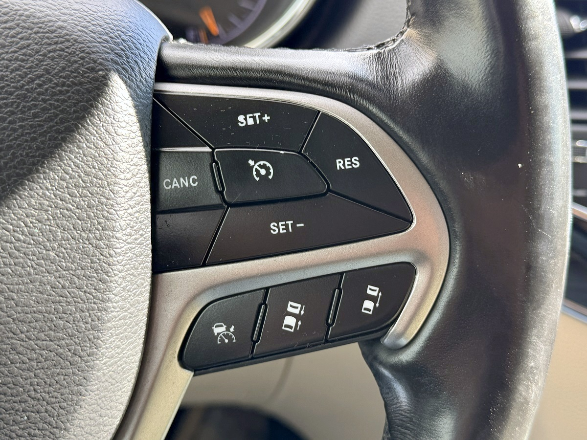 Jeep Grand Cherokee Limited 2WD 2020