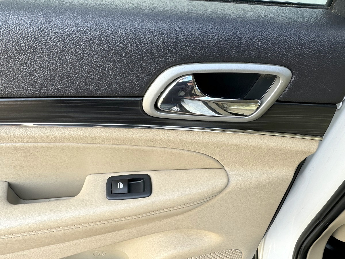 Jeep Grand Cherokee Limited 2WD 2020