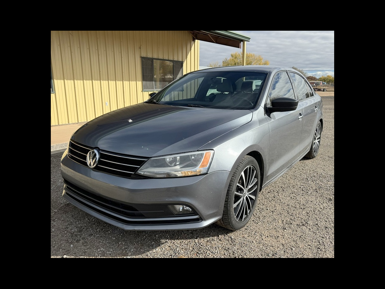 2015 Volkswagen Jetta Sport's photo