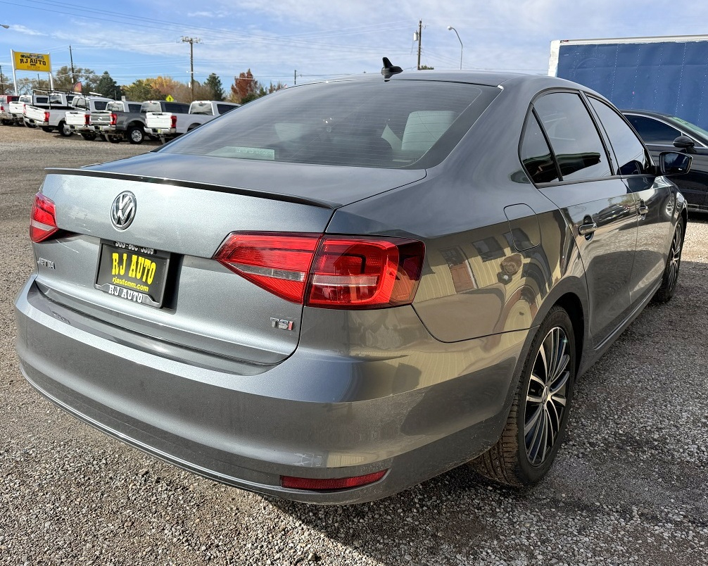 Volkswagen Jetta Sedan  2015