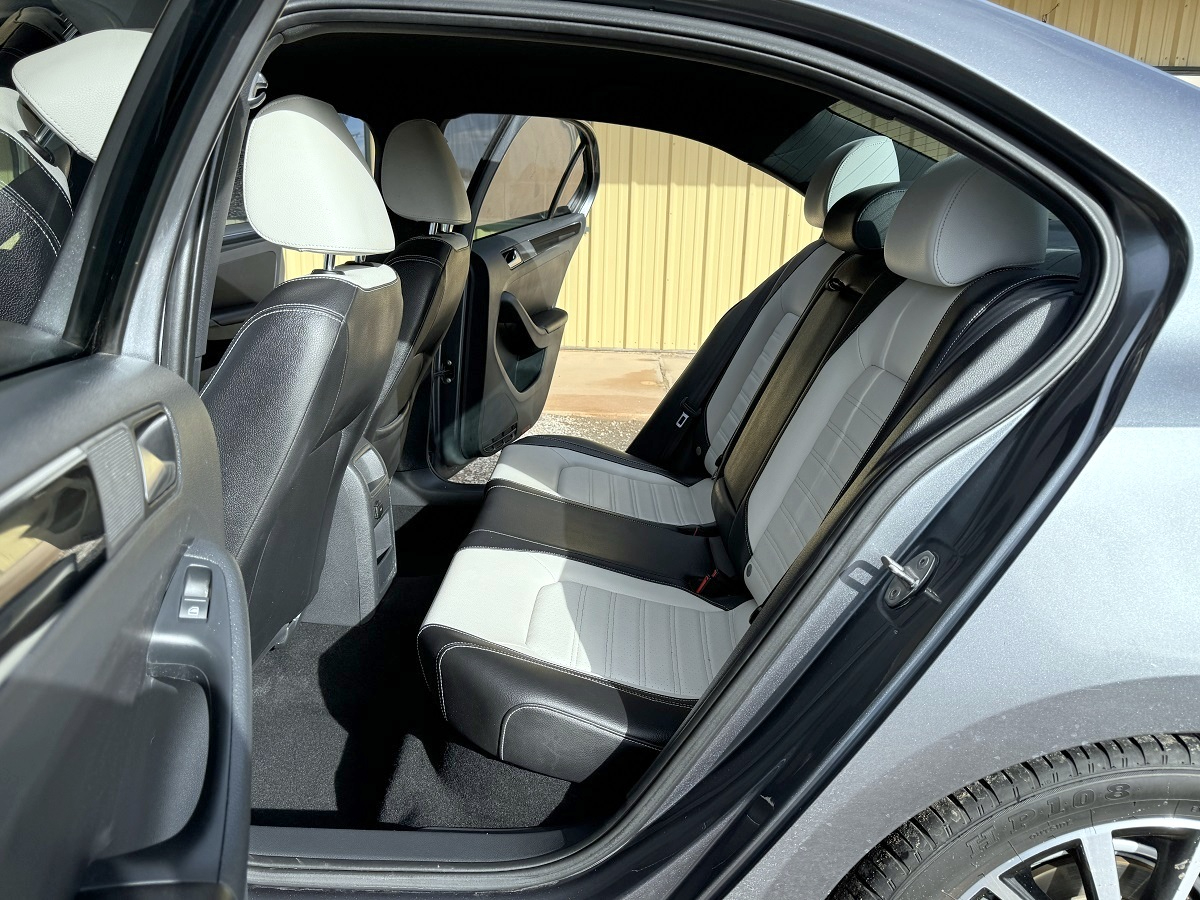 Volkswagen Jetta Sedan  2015