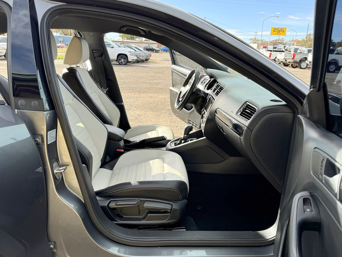 Volkswagen Jetta Sedan  2015