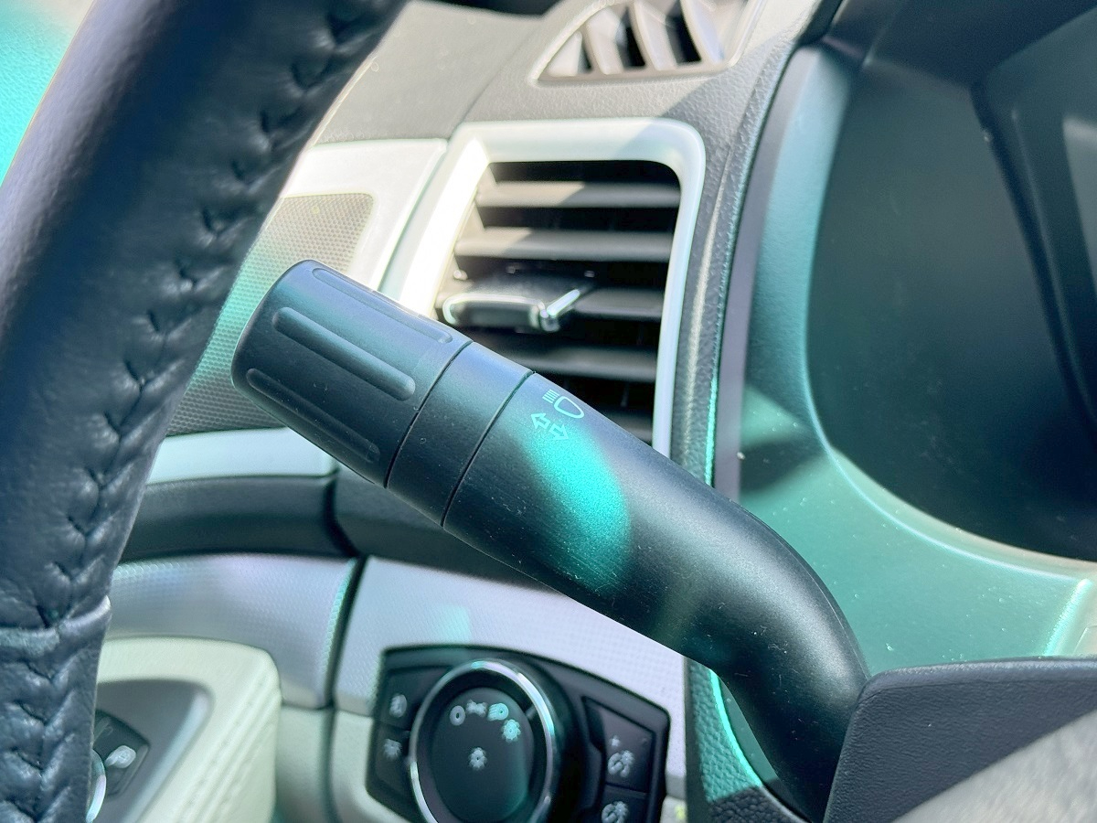 Ford Explorer XLT 4D SUV FWD 2014