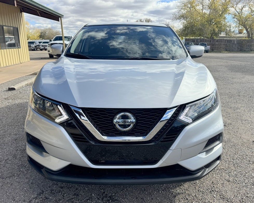 Nissan Rogue Sport  2021