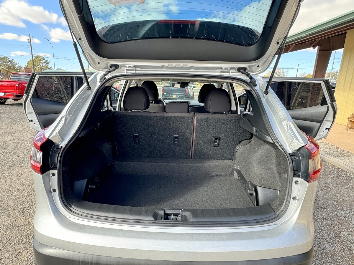 Nissan Rogue Sport  2021