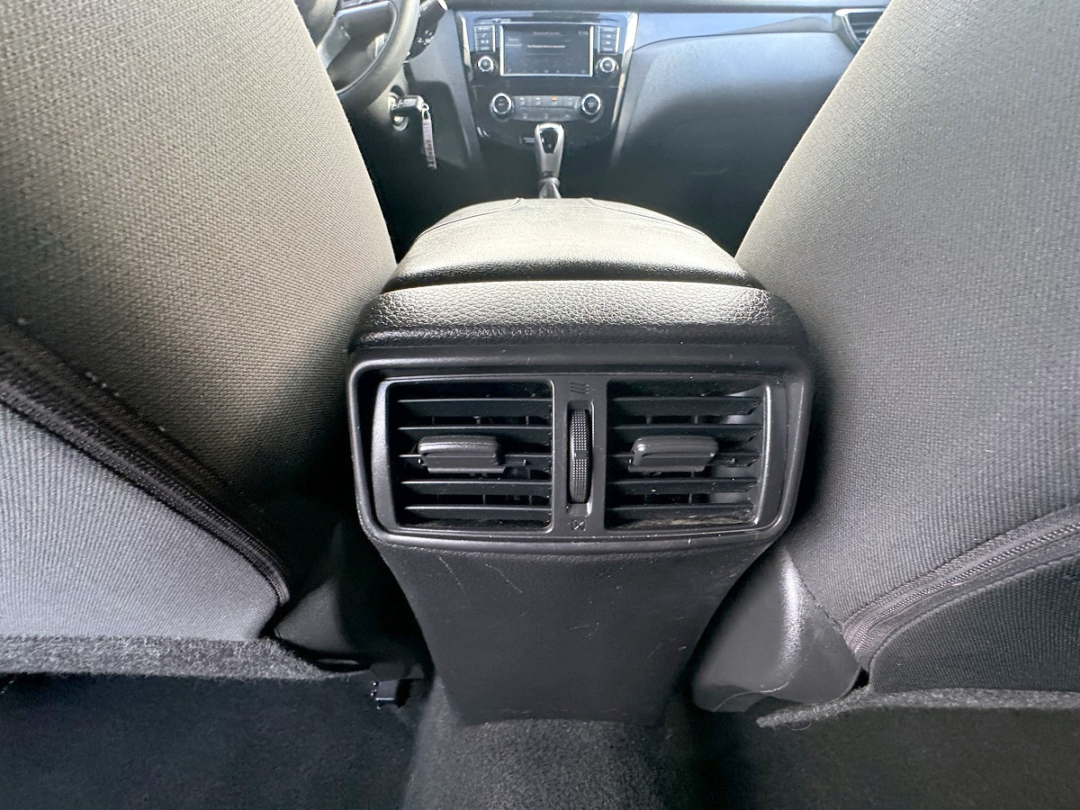 Nissan Rogue Sport  2021