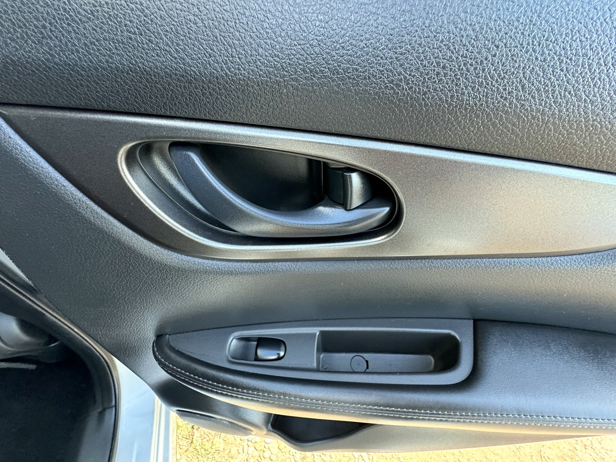 Nissan Rogue Sport  2021