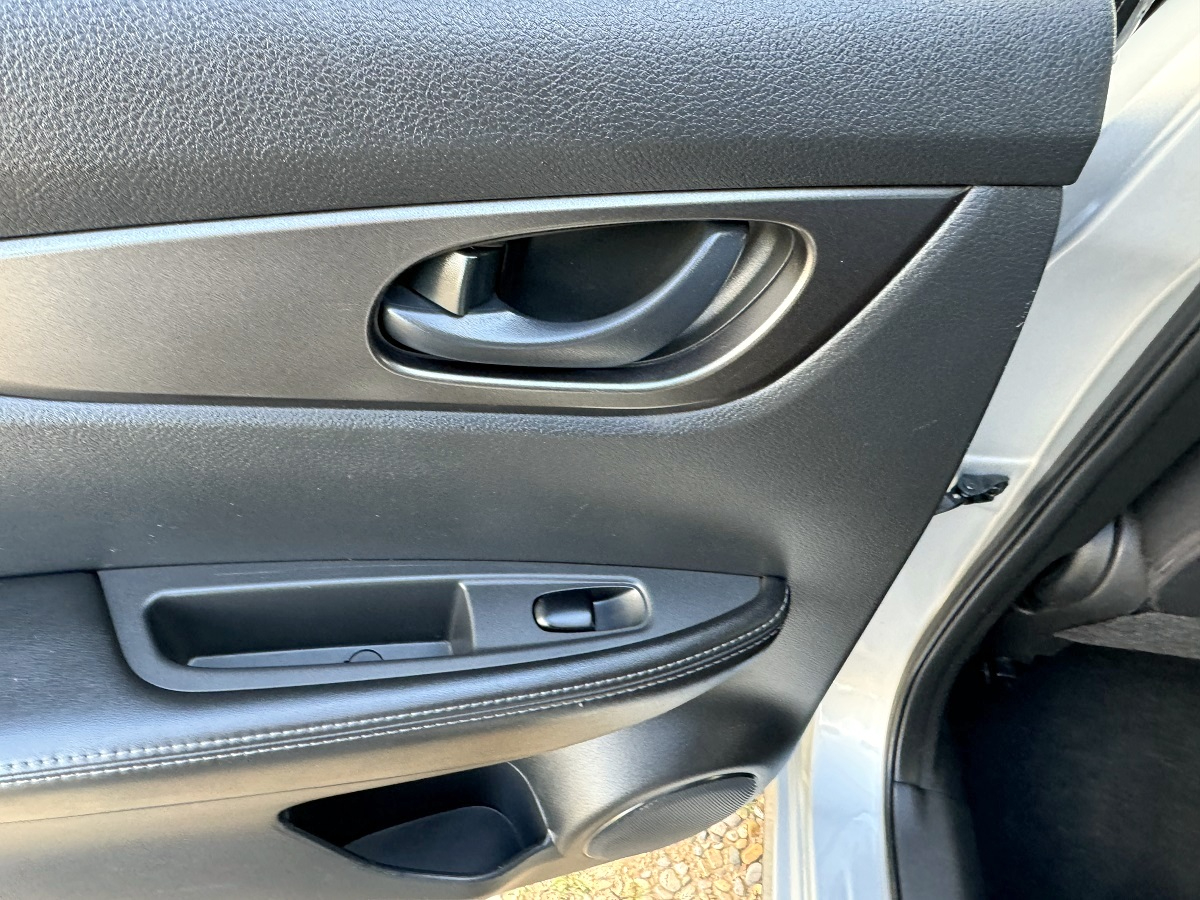 Nissan Rogue Sport  2021