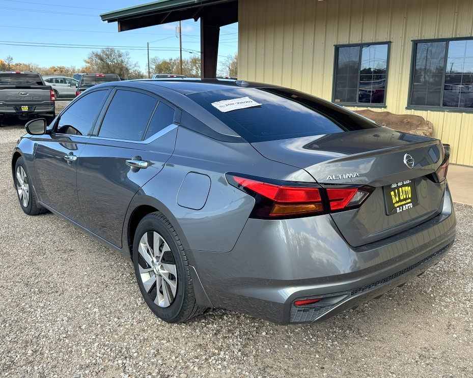 Nissan Altima S FWD 2020