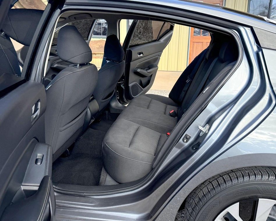 Nissan Altima S FWD 2020