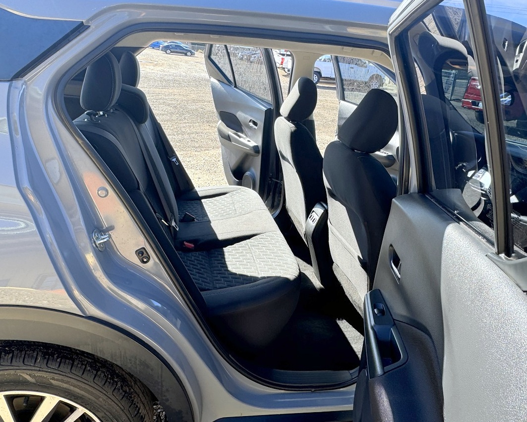 Nissan Kicks SV FWD 2021