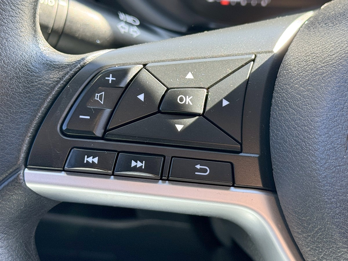 Nissan Kicks SV FWD 2021