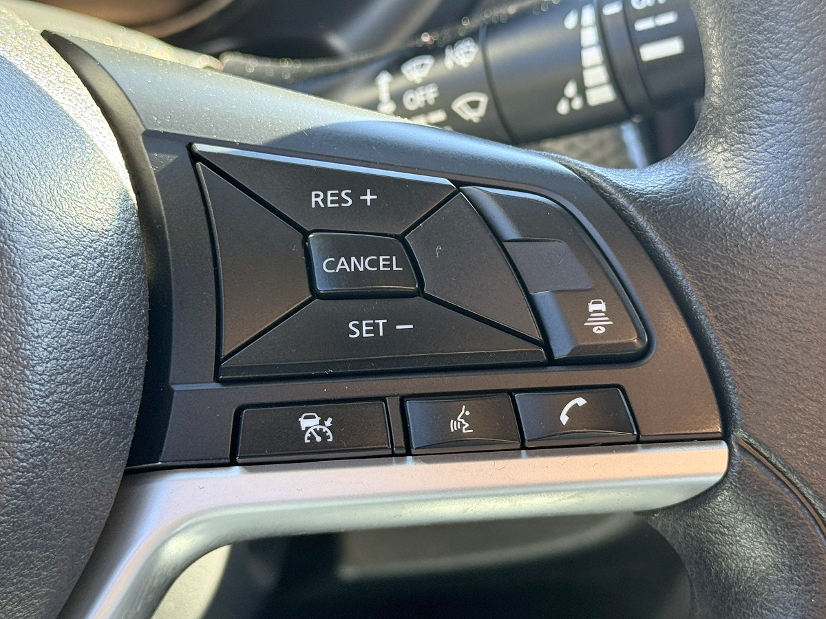 Nissan Kicks SV FWD 2021