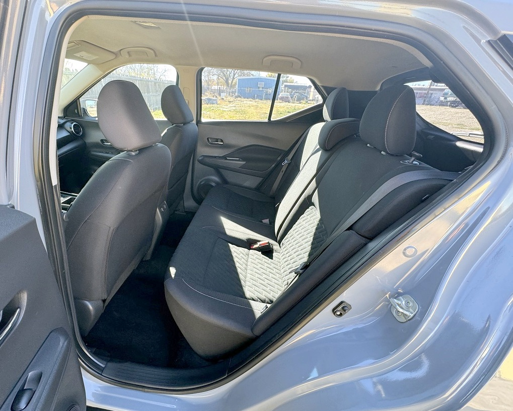 Nissan Kicks SV FWD 2021