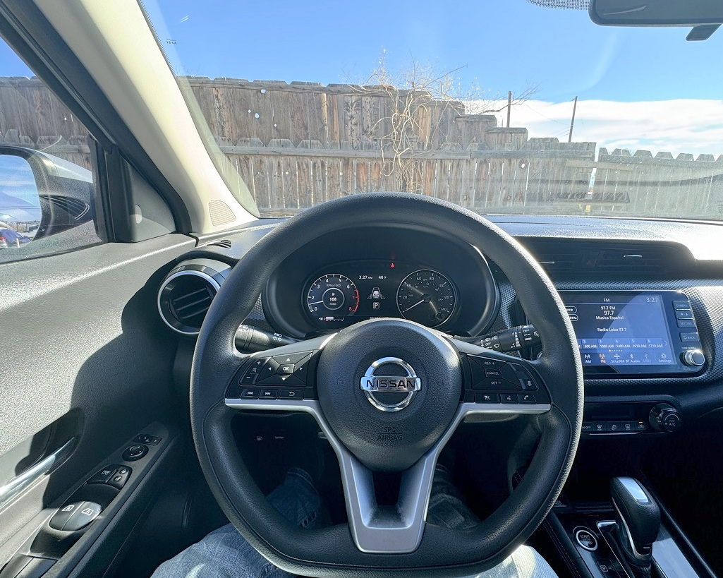 Nissan Kicks SV FWD 2021