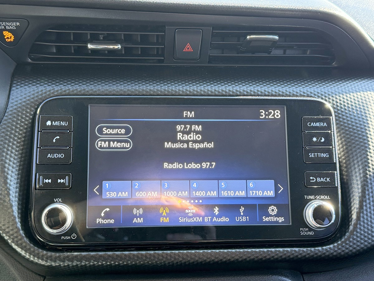 Nissan Kicks SV FWD 2021