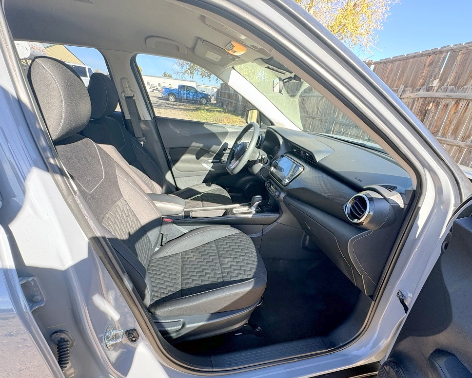 Nissan Kicks SV FWD 2021