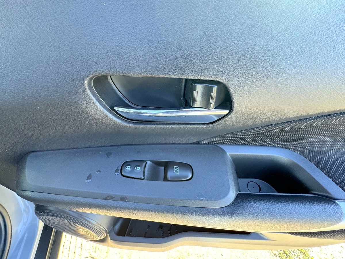 Nissan Kicks SV FWD 2021