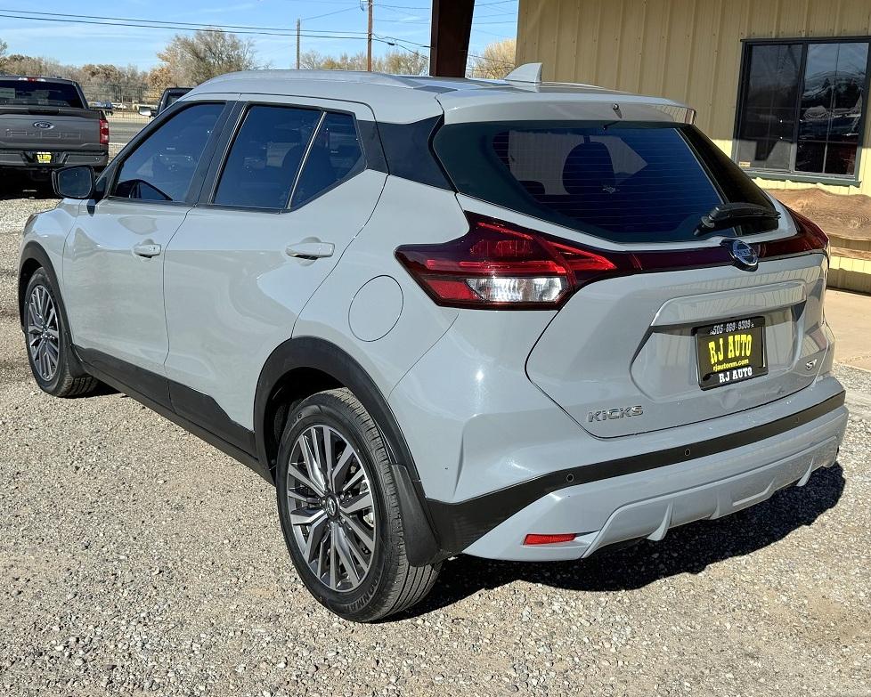 Nissan Kicks SV FWD 2021