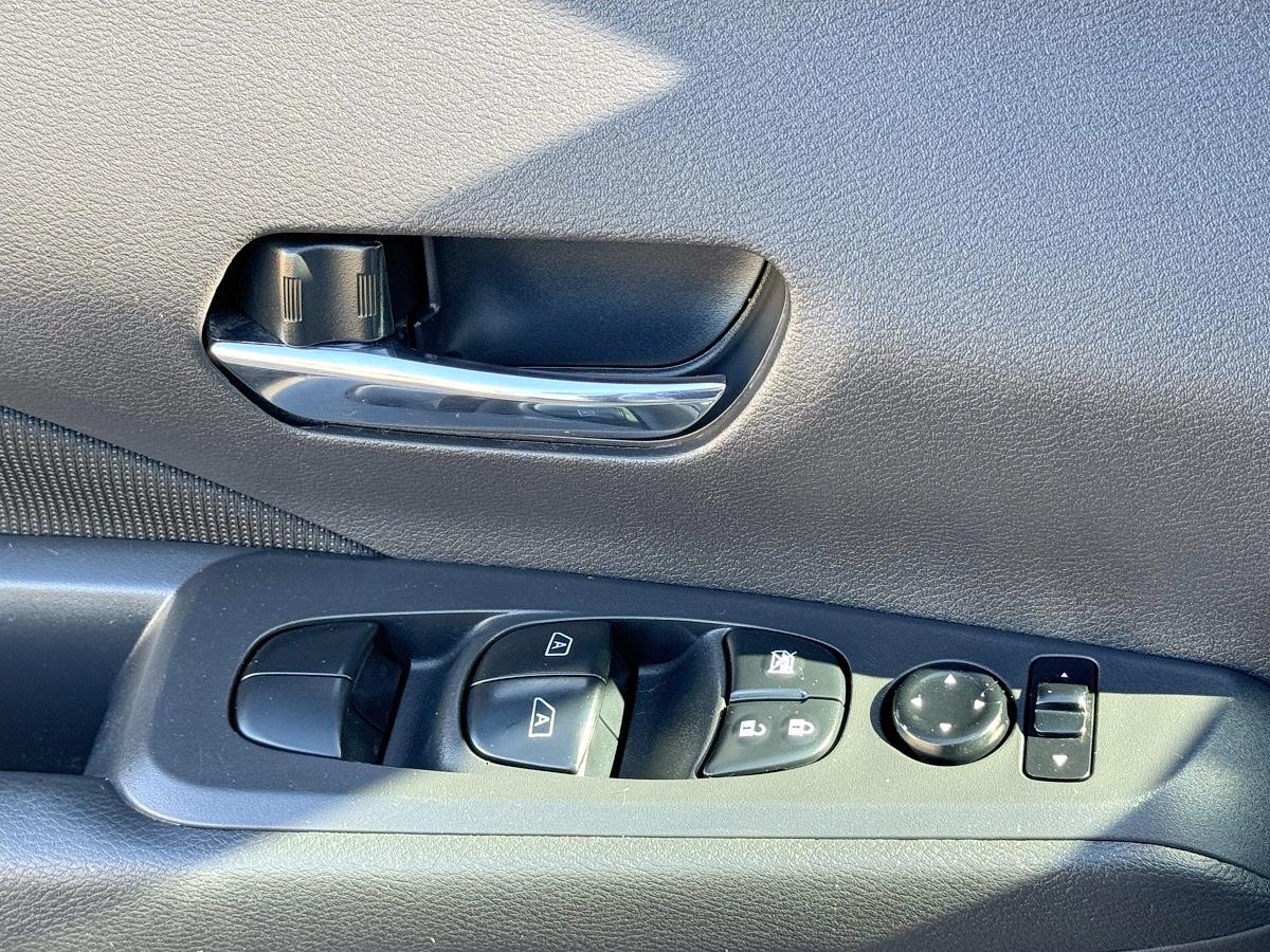 Nissan Kicks SV FWD 2021