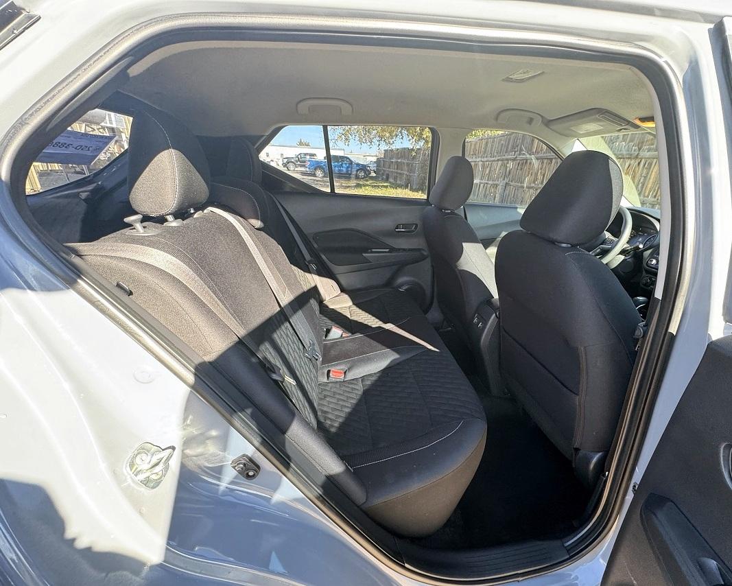 Nissan Kicks SV FWD 2021