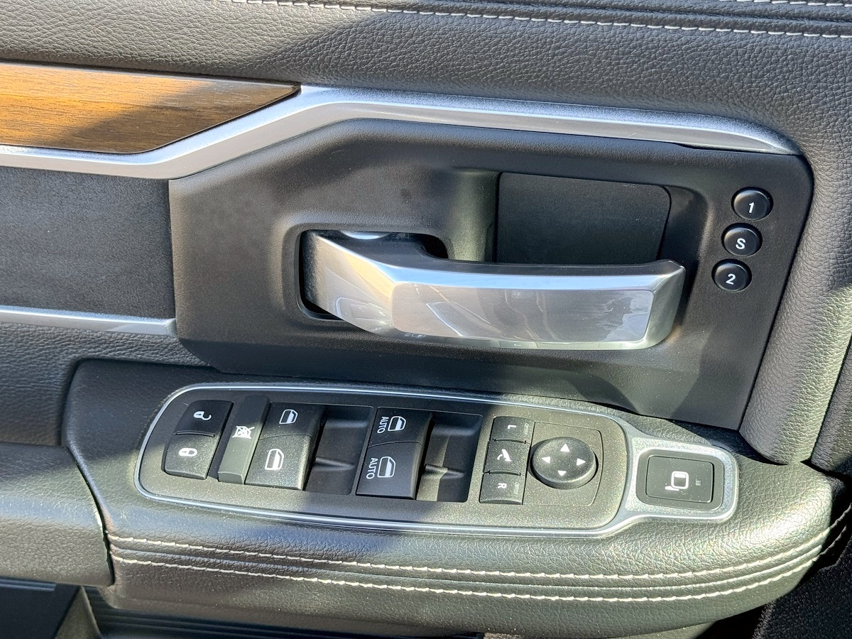 RAM 2500 Laramie Crew Cab 4WD 2022