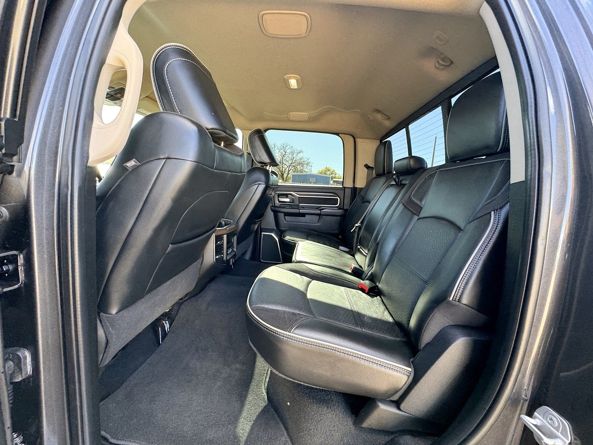 RAM 2500 Laramie Crew Cab 4WD 2022