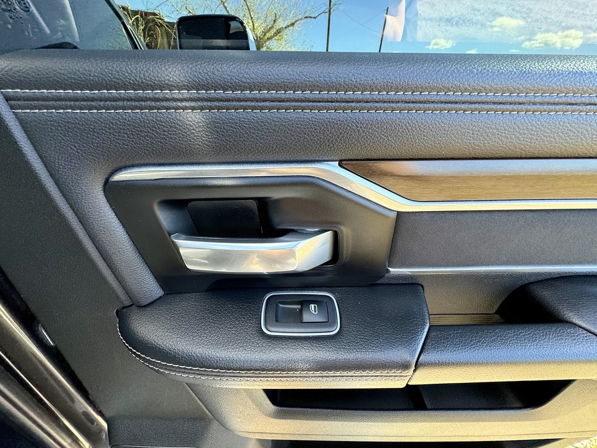 RAM 2500 Laramie Crew Cab 4WD 2022